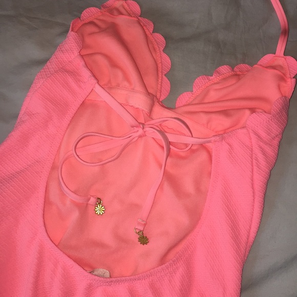 Swimsuit - Picture 2 of 3